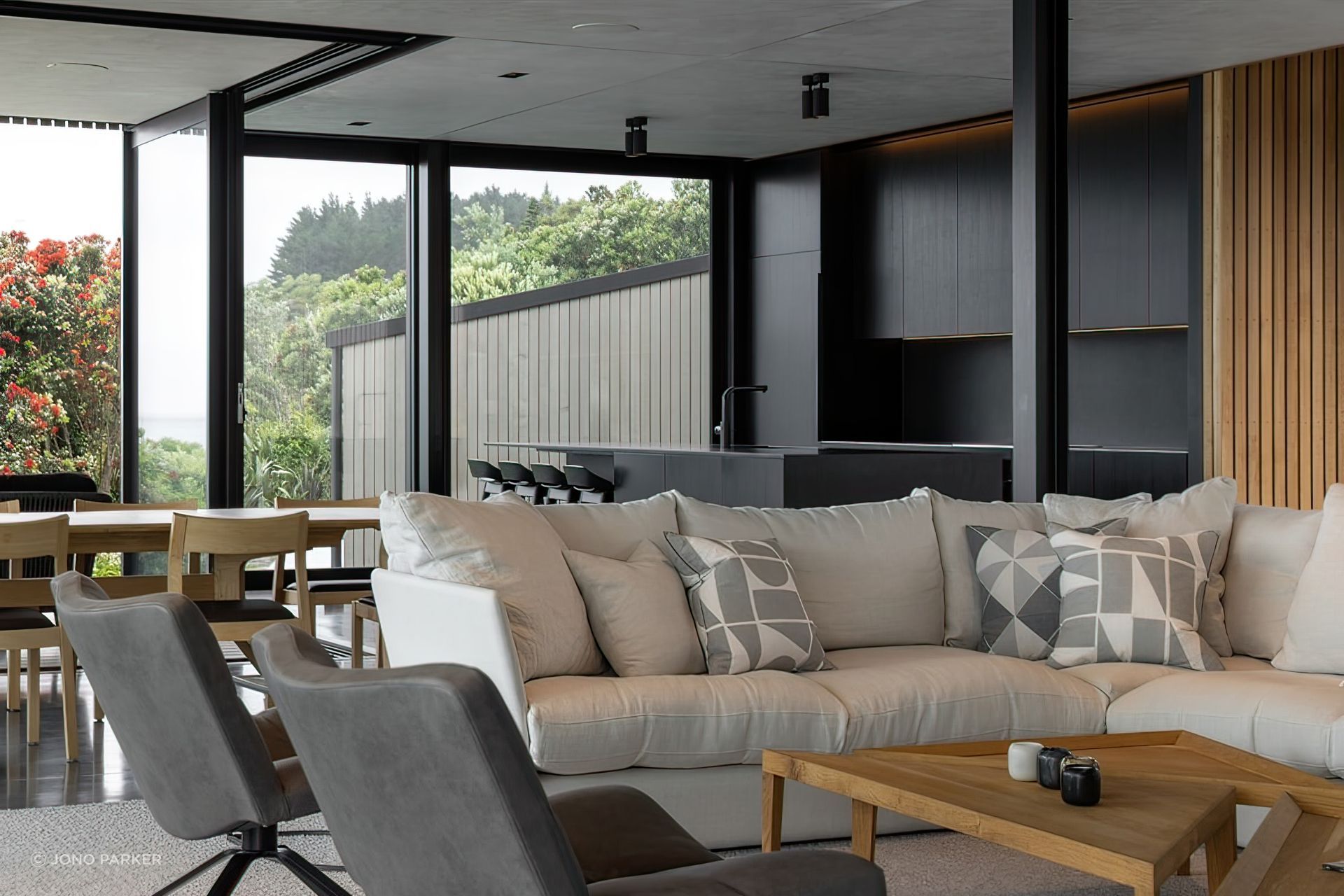 Exceptional-Interior-6789876-topaz-very-compressed-2x.jpeg