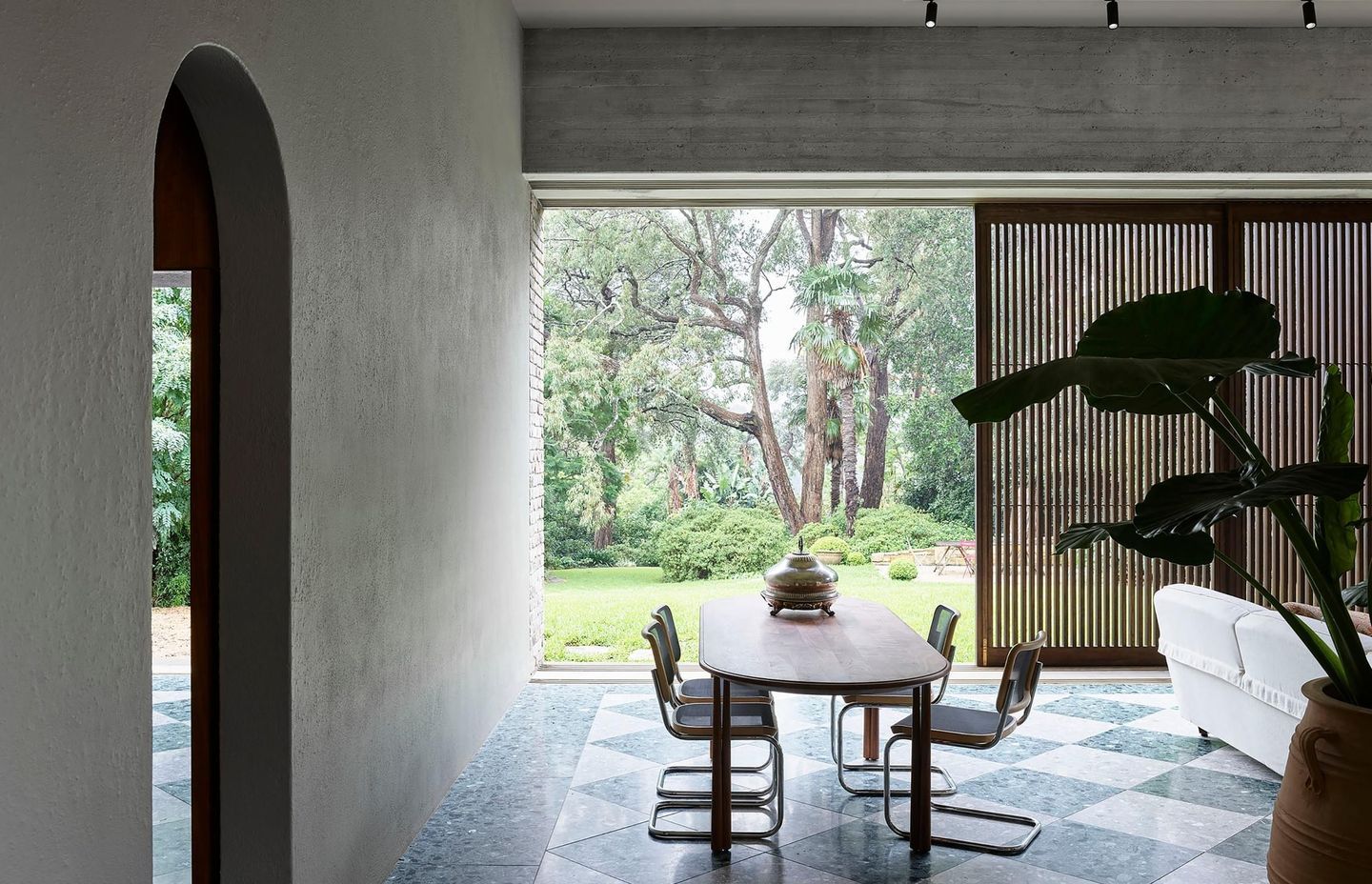 Garden House by Arent&Pyke | Photography by Anson Smart