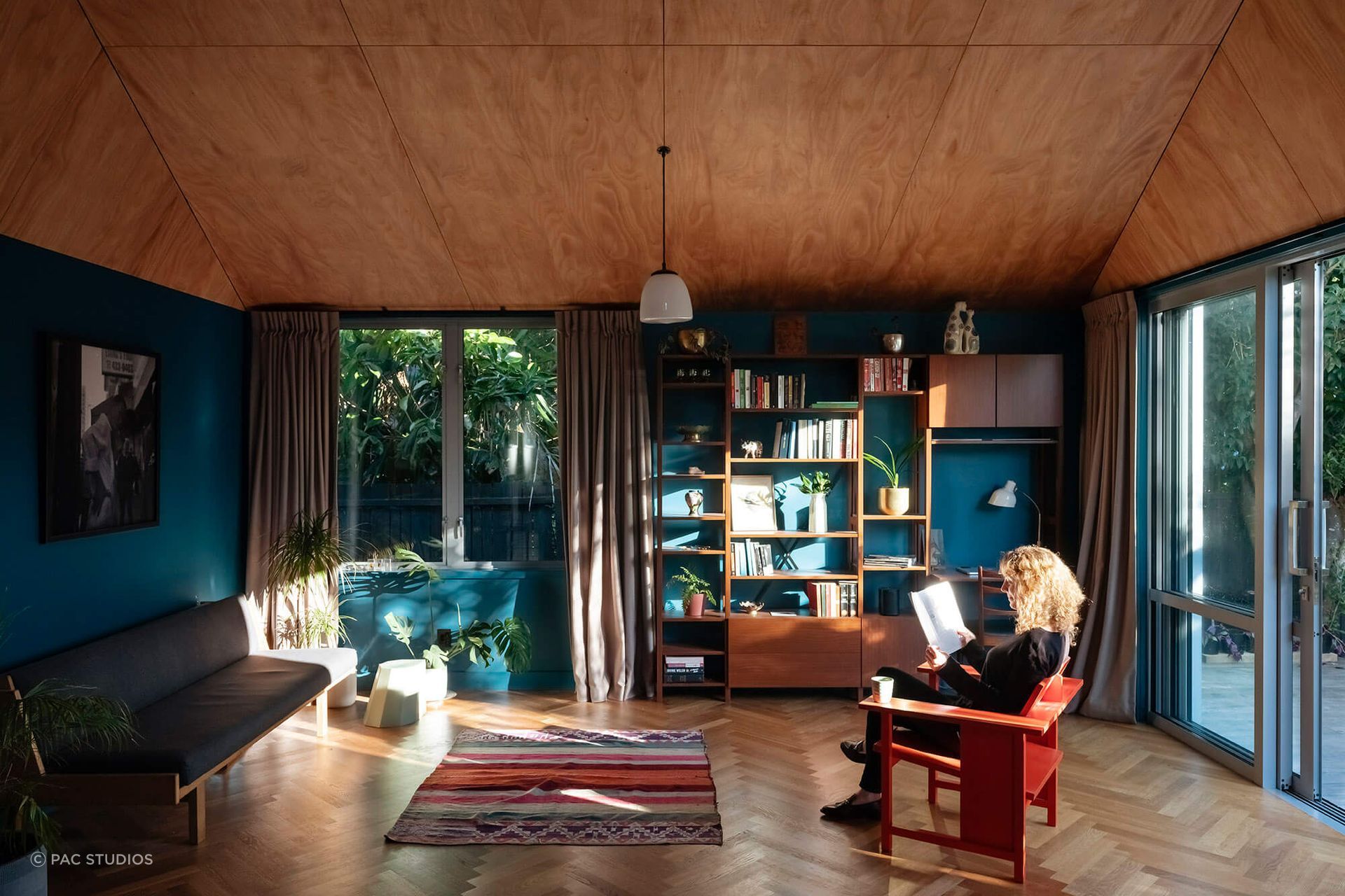 The design sought to evoke the feeling of a classic Kiwi bach in the context of an inner-city dwelling.