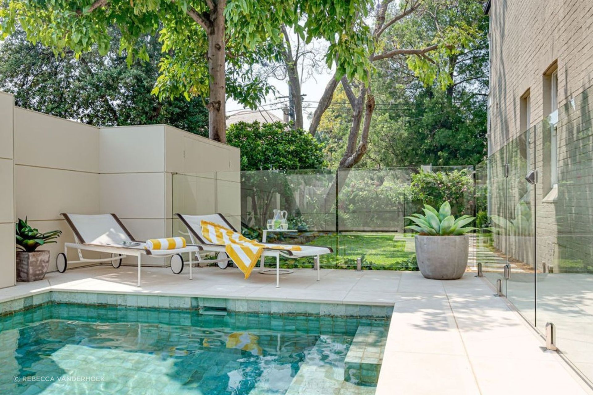 Tavira Limestone Alfresco | Gardner Design & Construction