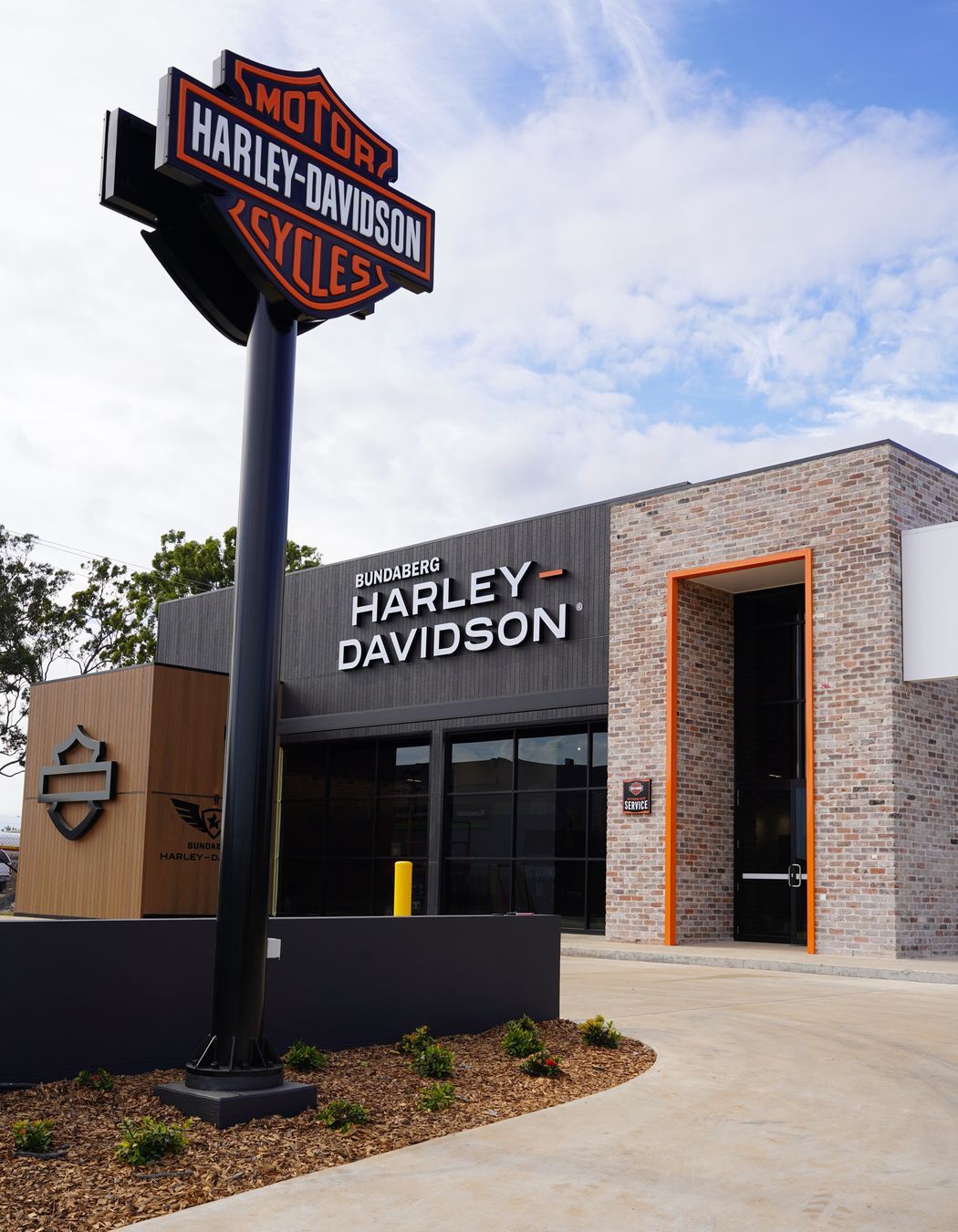 IDC-Construct-Harley-Davidson-showroom-1-v2.jpg