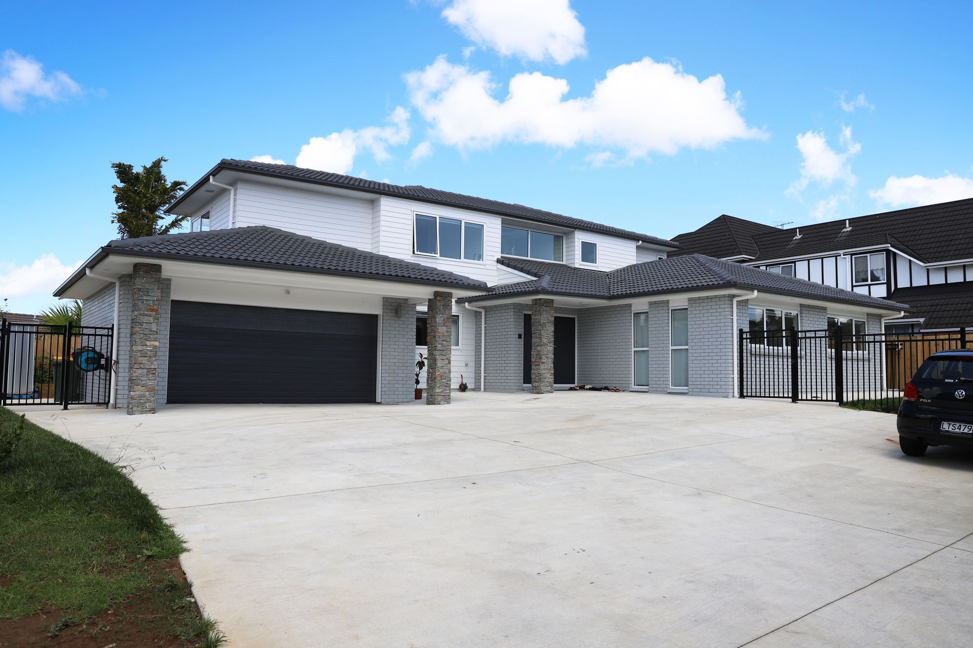 Newly laid Concrete Driveway in this extensive Landscaping project in West Auckland.