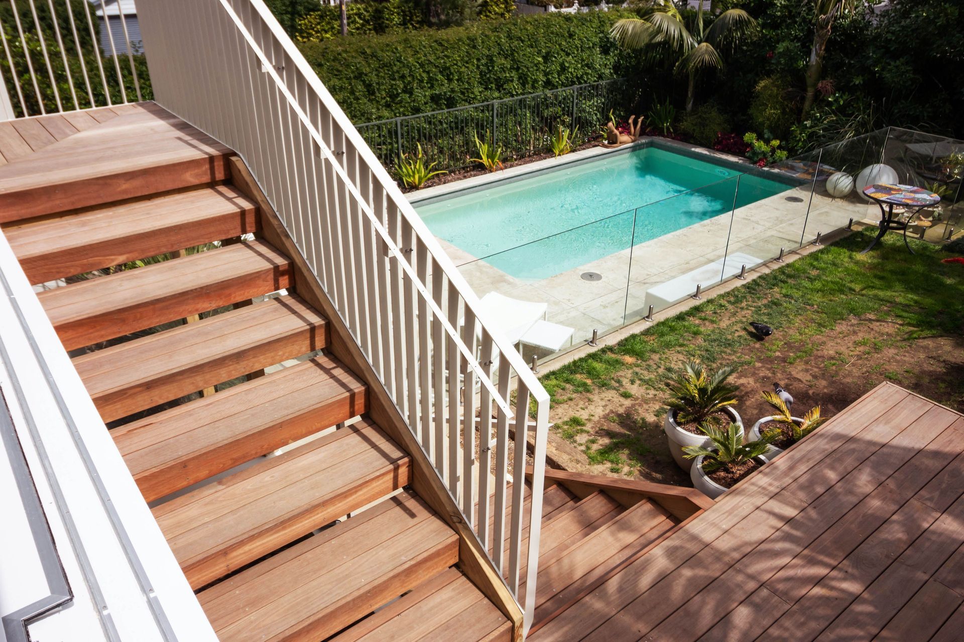 Due to inherently occurring tannins, oils, resins and other extractives found in heartwood timbers, Hurford’s Organic Decking is naturally durable and able to stand up to harsh environments and daily wear and tear.