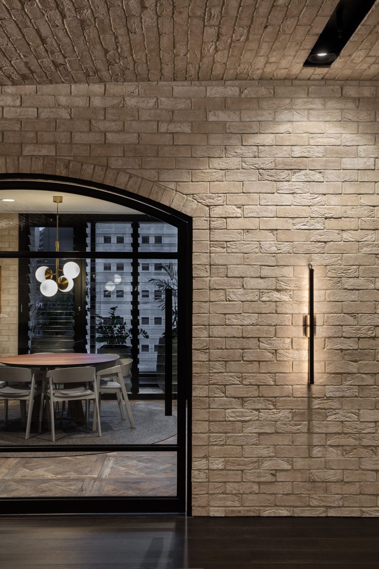 Exposed: Spectacular Brick and Block Interiors