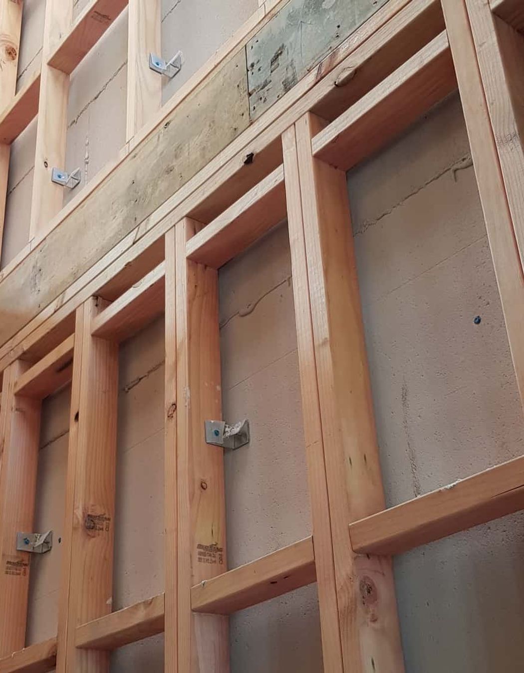 The INTEGRA Central Barrier Intertenancy Wall system can be installed with either timber or steel framing and there are specifications for various plasterboard linings depending on the required acoustic rating.
