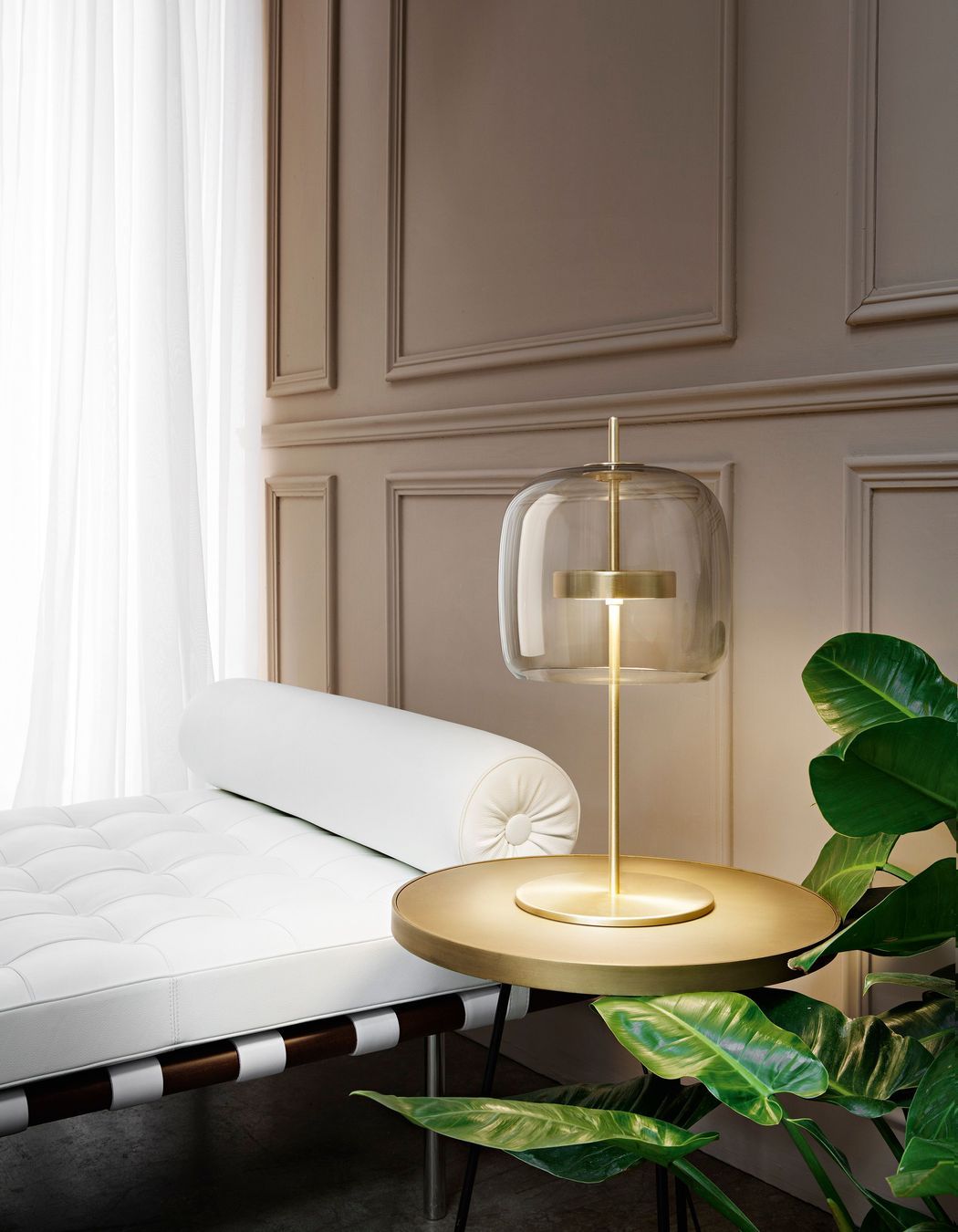 Jube LT P table lamp in smoky Murano glass