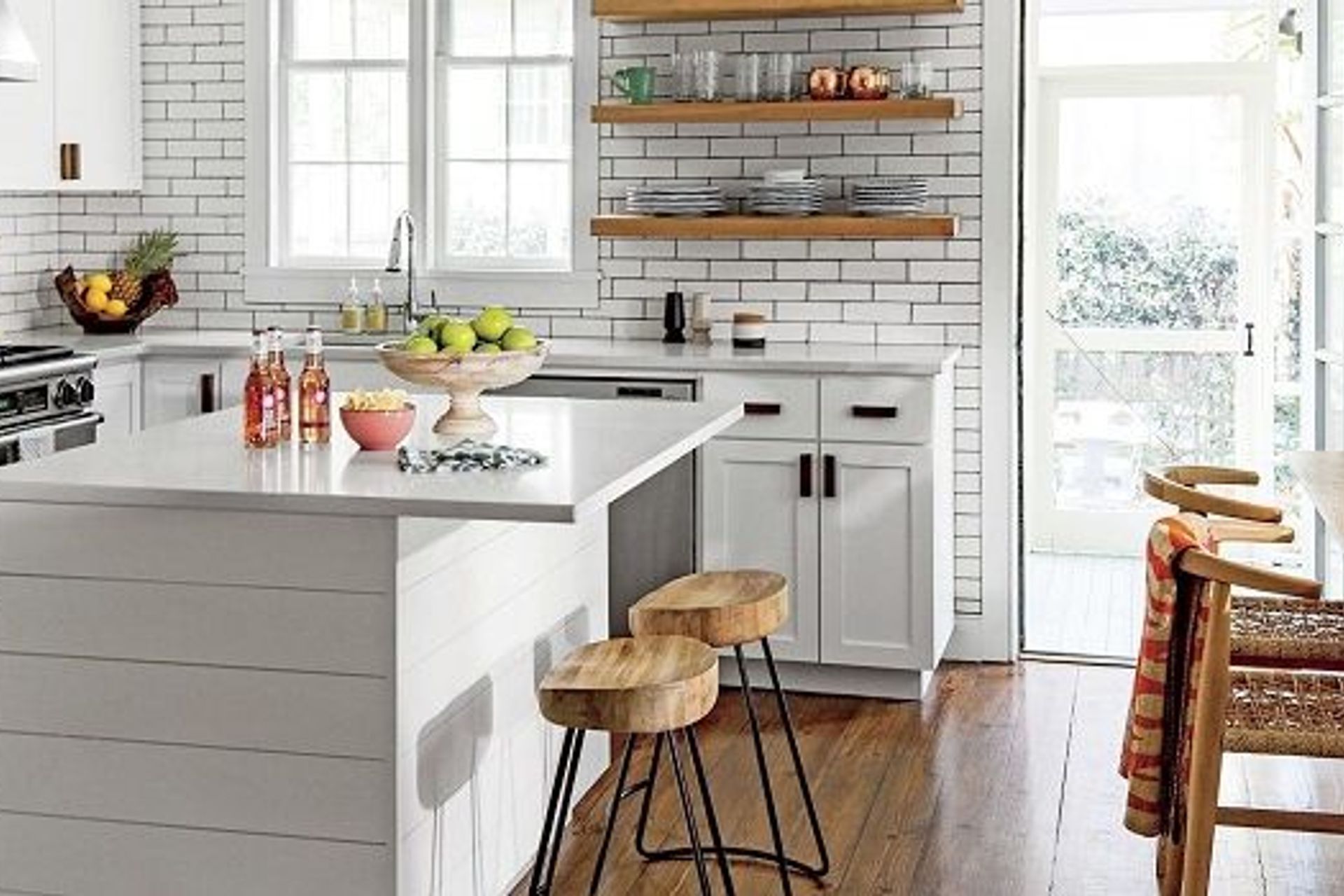 Five Kitchen Island Designs For Your Kitchen