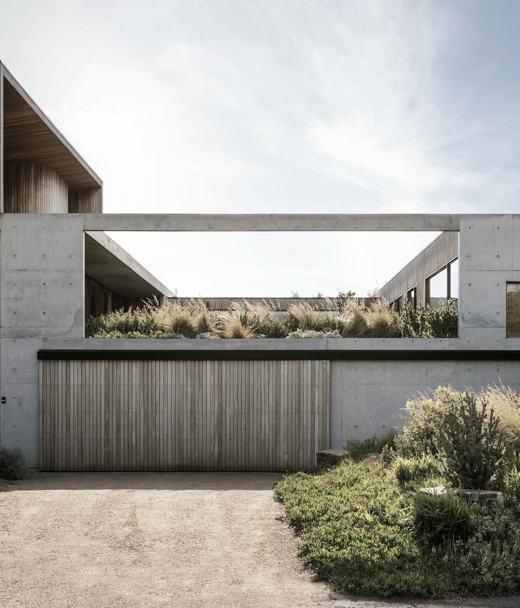 5 houses that prove the best garage door is one you don't notice