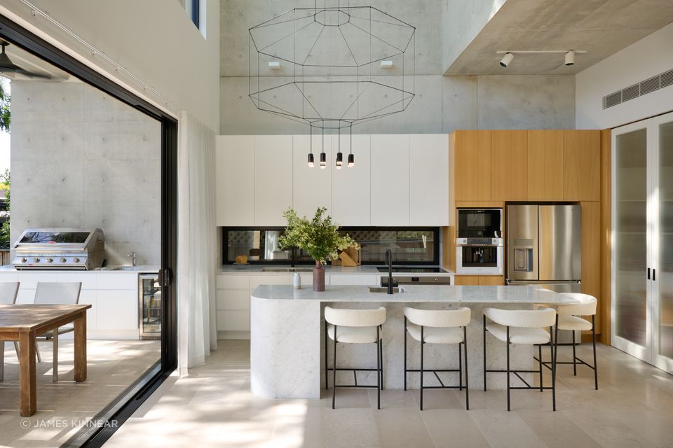 Luna Chiaro Limestone