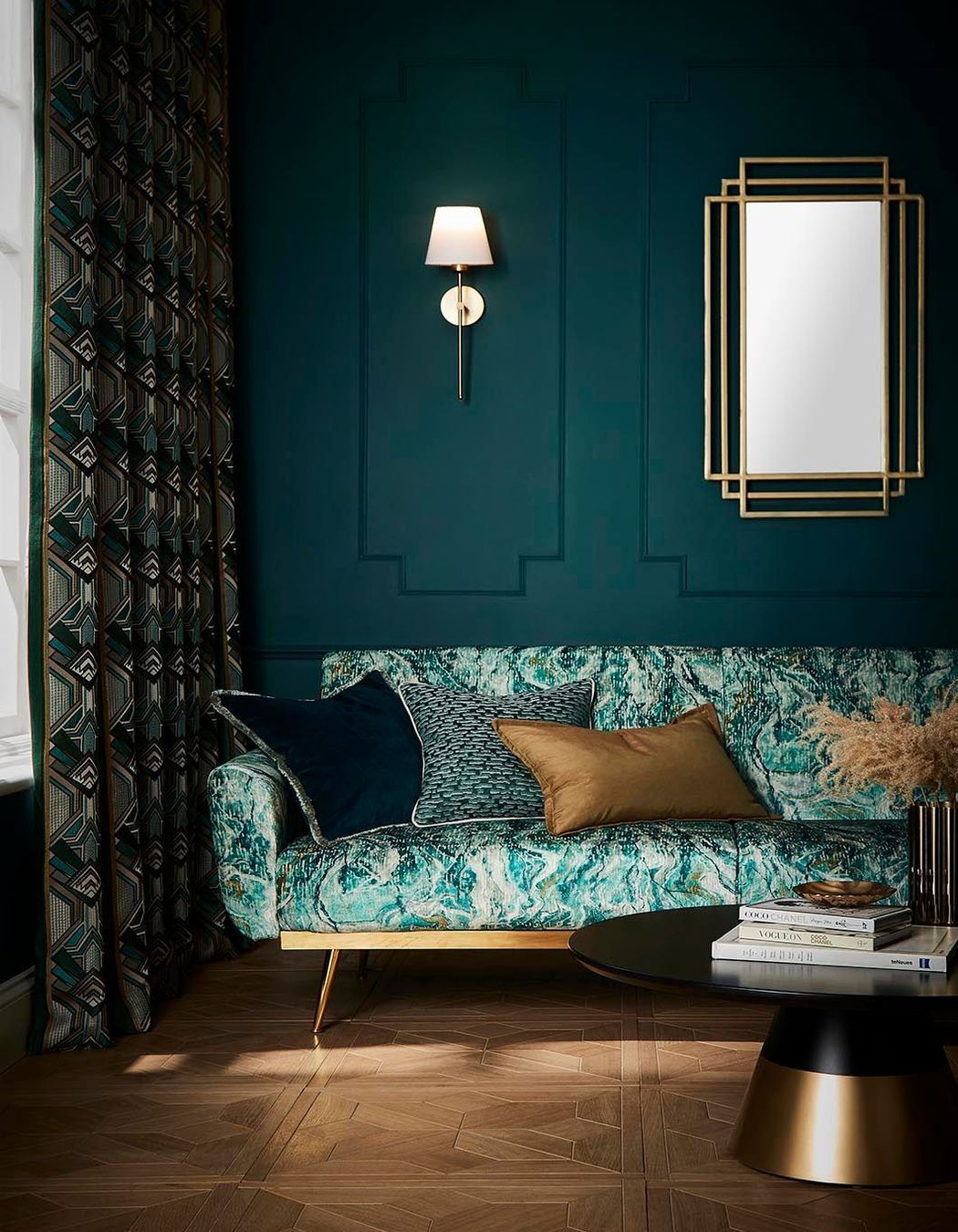 The Luxoria collection by ILIV, exclusive to Guthrie Bowron, is inspired by the enduring and iconic Art Deco style of the roaring twenties.