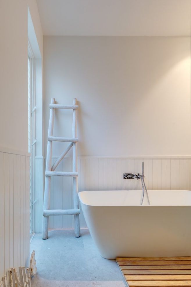 colour: white &amp; clay