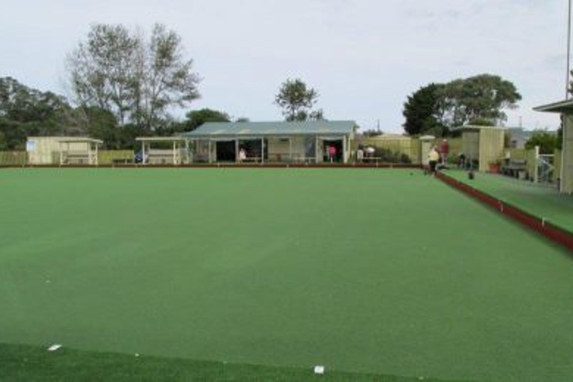 Artificial Grass vs Natural Grass for Lawn Bowls