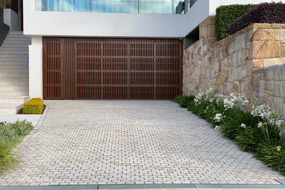 Dessert Sand Cobblestones | Darren Campbell Architects