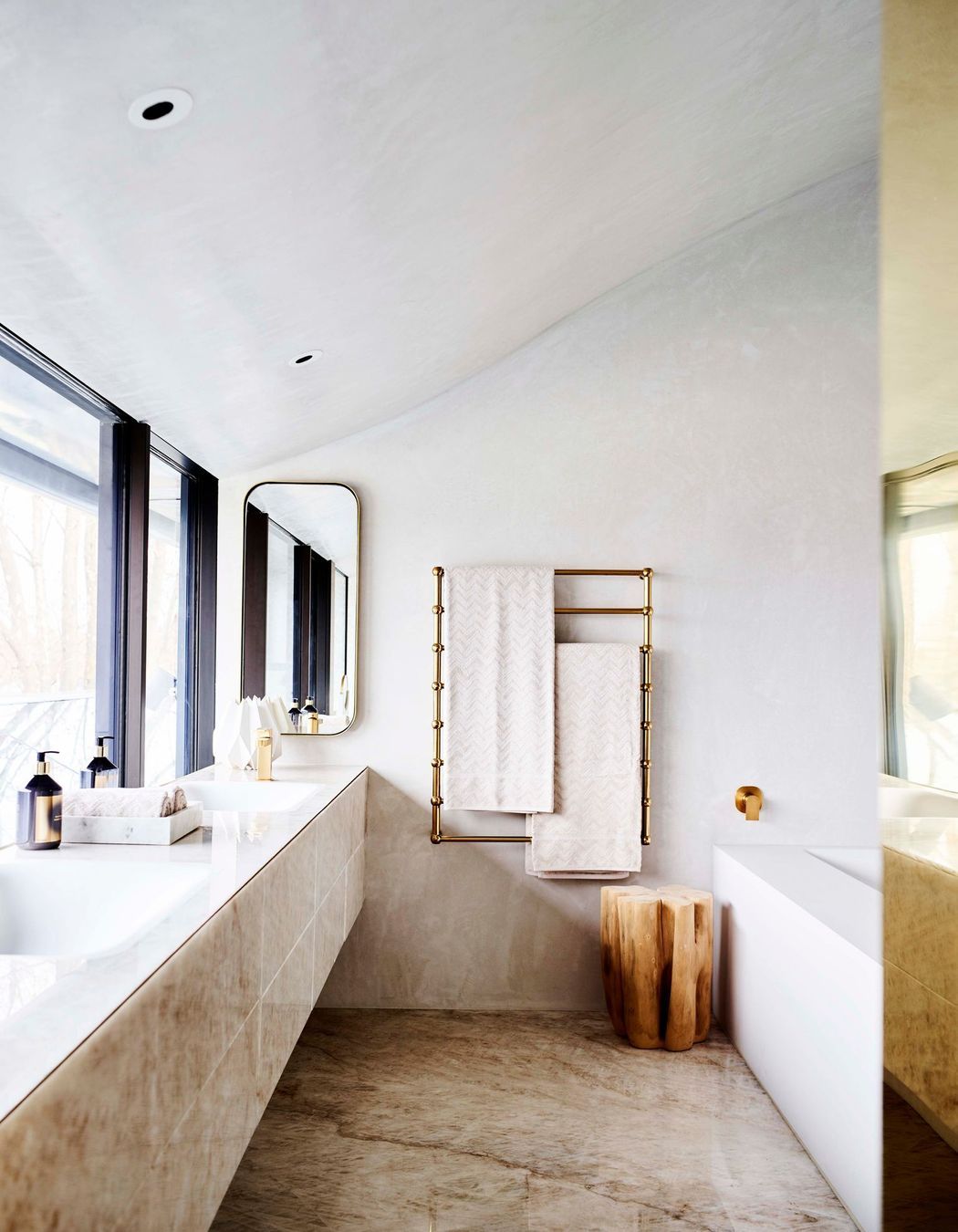 Armadale Residence by Rob Mills Architecture &amp; Interiors | Photography by Mark Roper