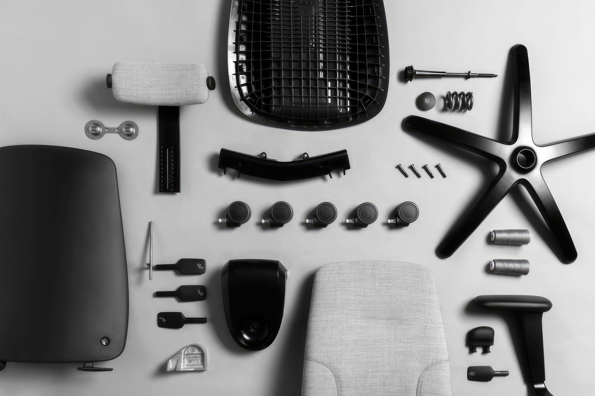 A breakdown of the core components of the RH Logic 220 shows how easily it can be broken down for repairs, refurbishment and at the end of life, recycling.