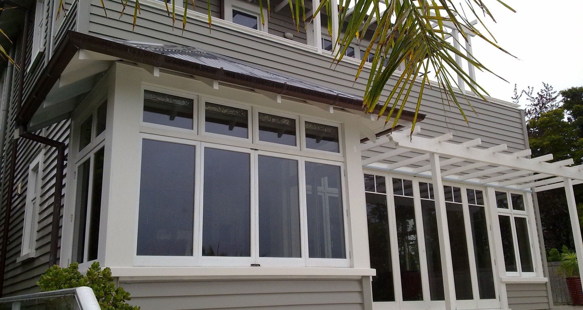 retroGLAZE® Timber Retrofit Double Glazing providing a warmer, drier home whilst retaining the beautiful, classic character.