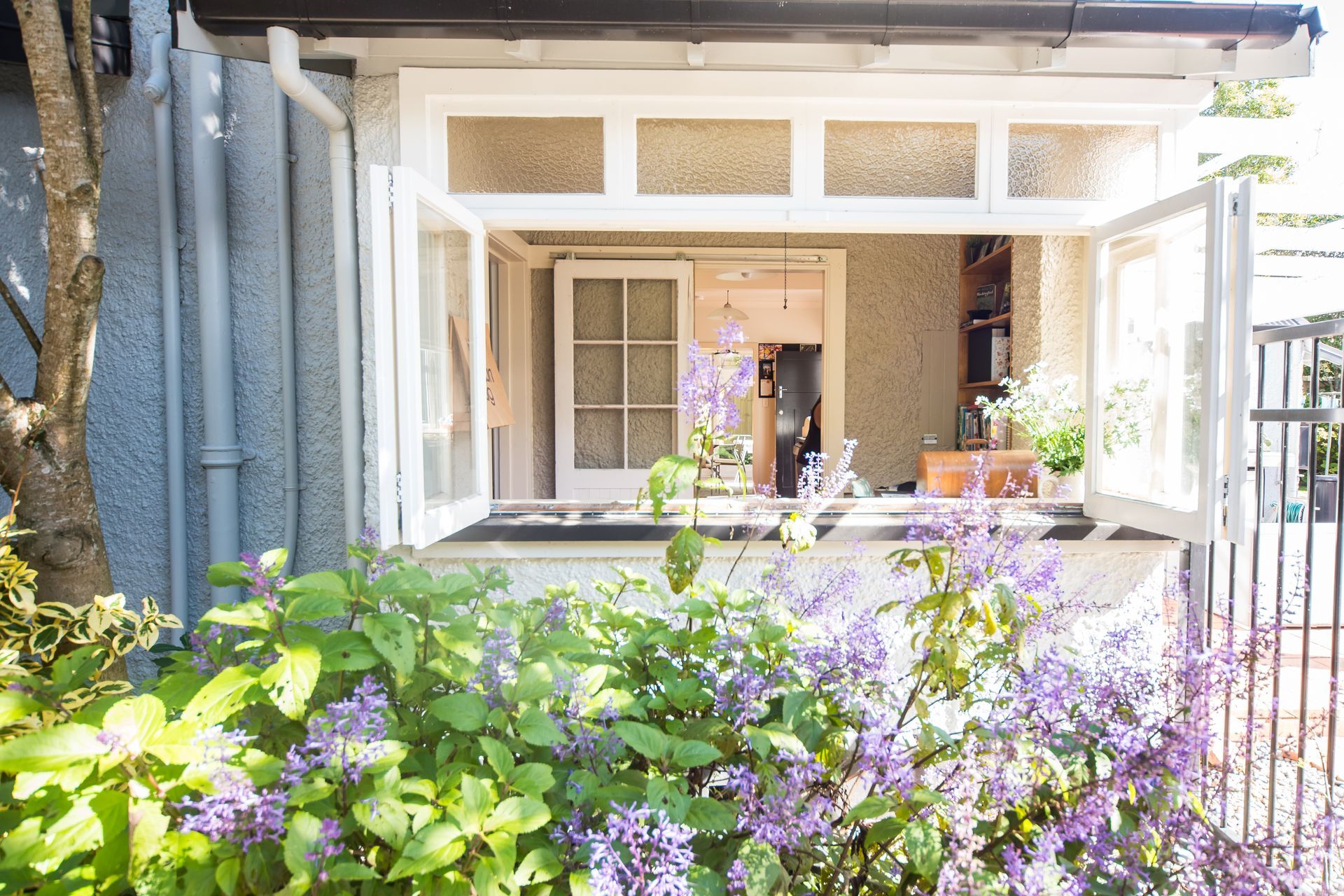 Bifold windows are not only for aluminium joinery.  Timber bifold windows retain their natural character whilst bringing the outside in.