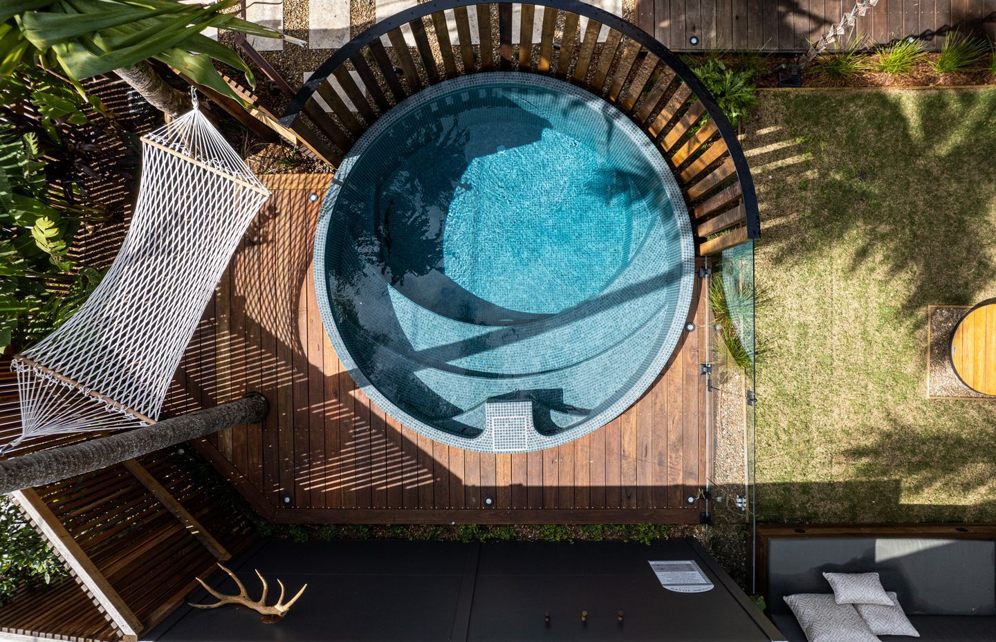 Benefits of a Concrete Swimming Pool