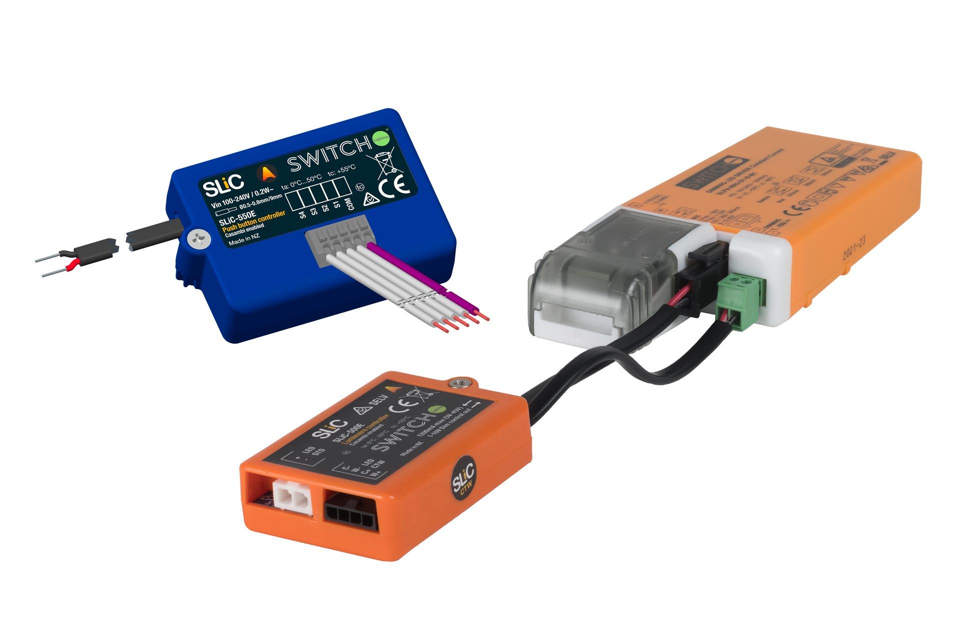 SLiC Push Button Interfaces for Casambi-enabled lighting automation. Product: Switch Lighting Intelligent Control Casambi Evolution Push Button Controller SLiC-550E and the Switch Lighting Intelligent Control Casambi Evolution Luminaire Controller SLiC-640E