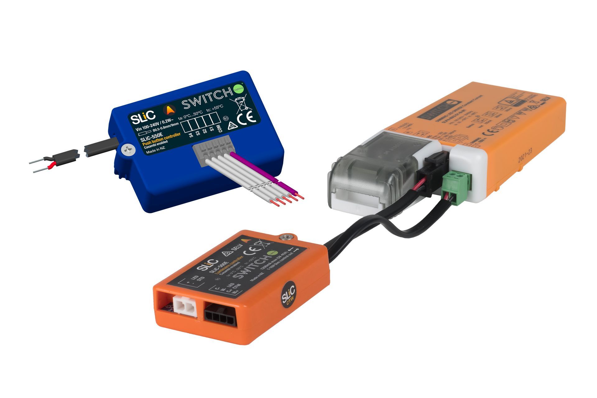SLiC Push Button Interfaces for Casambi-enabled lighting automation. Product: Switch Lighting Intelligent Control Casambi Evolution Push Button Controller SLiC-550E and the Switch Lighting Intelligent Control Casambi Evolution Luminaire Controller SLiC-640E