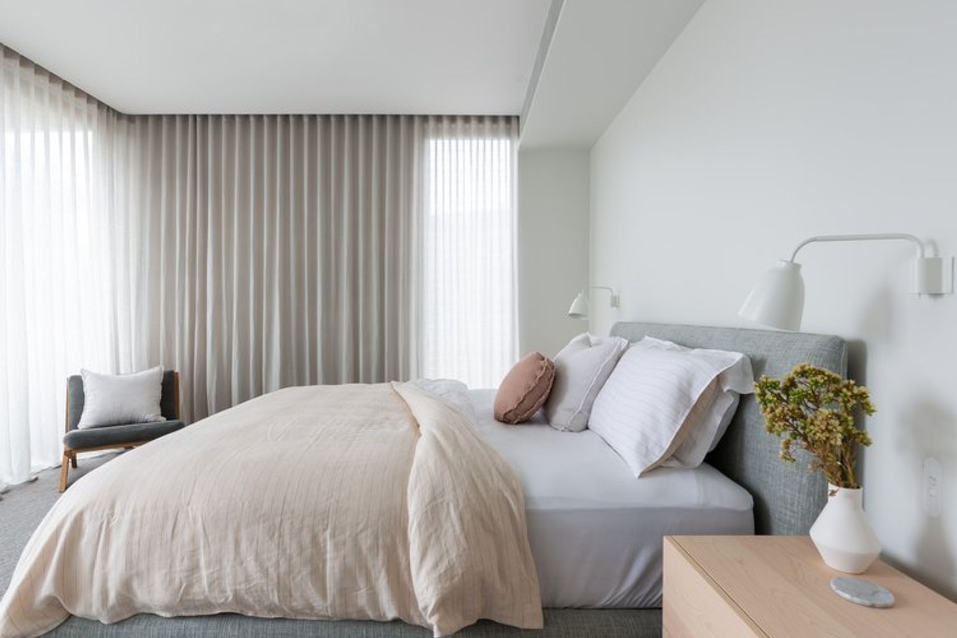 Coogee Residence by Smyth & Smyth | Photography by Simon Whitbread