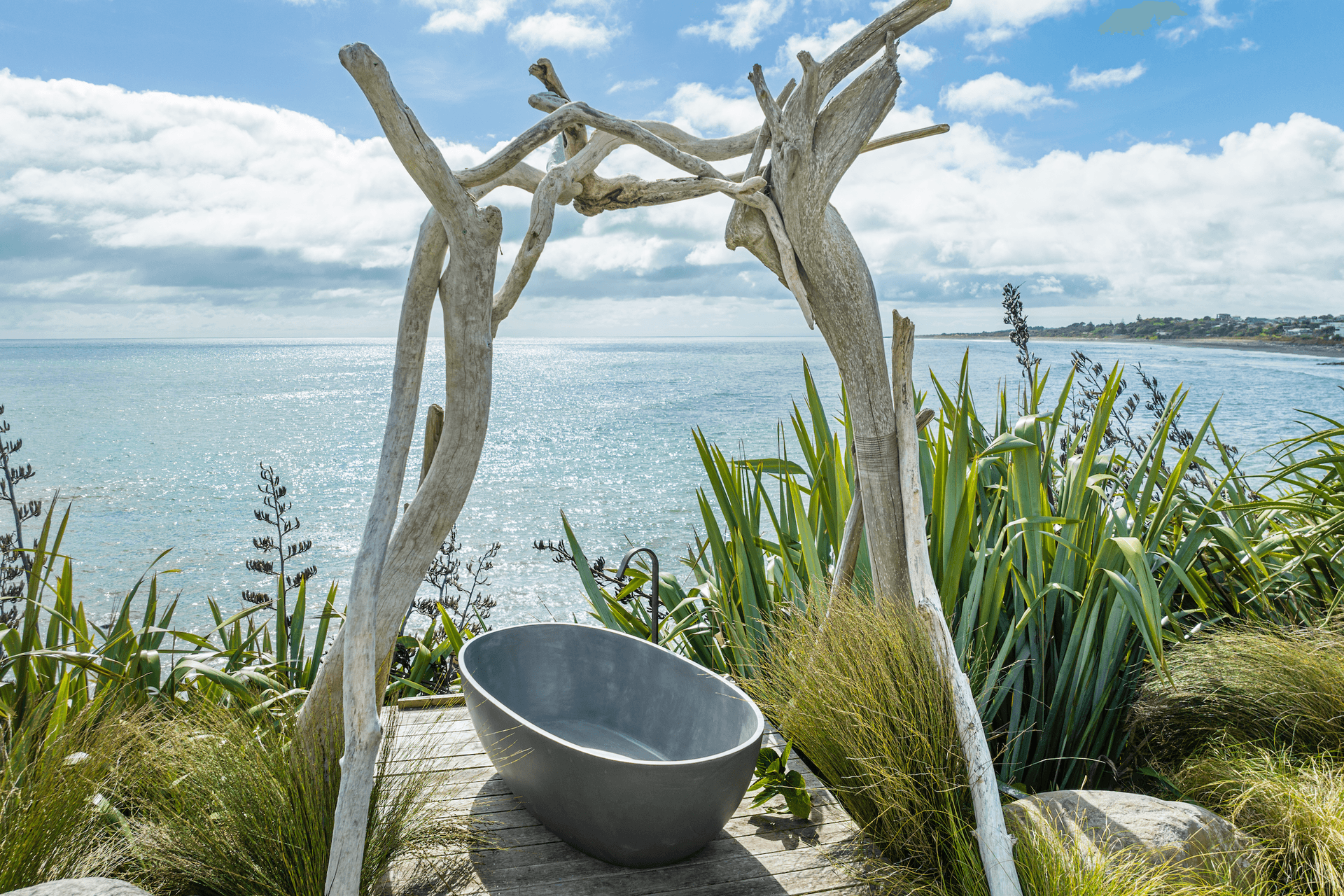 In addition to stone composite baths, Stonebaths also offers concrete tubs.