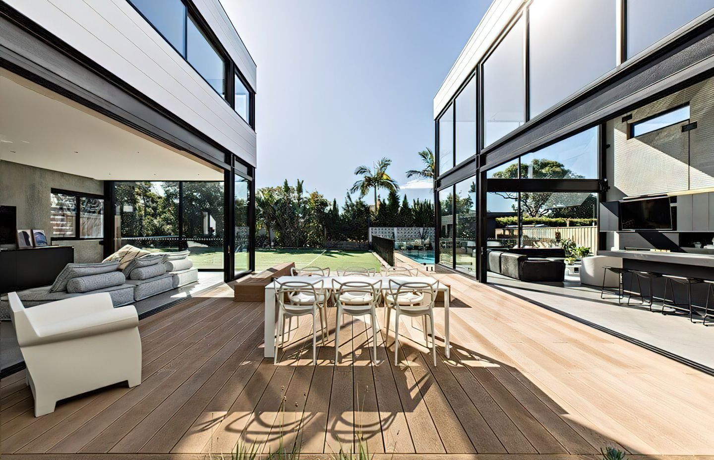 We take a Tour of Guy Sebastian’s new Millboard deck!