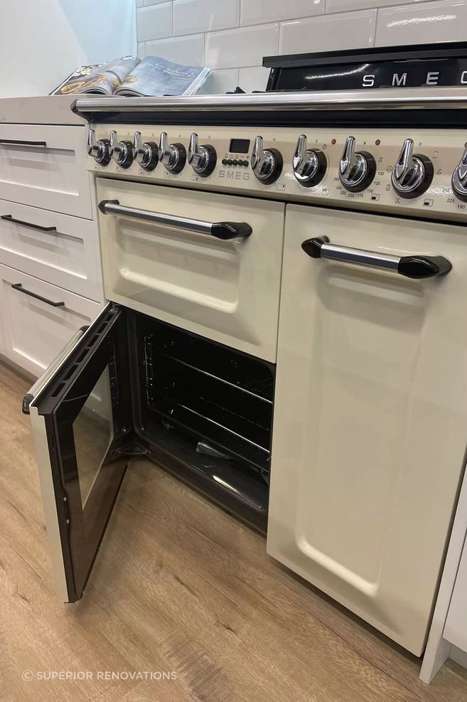 3 KITCHEN DISPLAYS EXPLAINED IN OUR KITCHEN SHOWROOM IN AUCKLAND – KITCHEN DESIGNS + MATERIALS