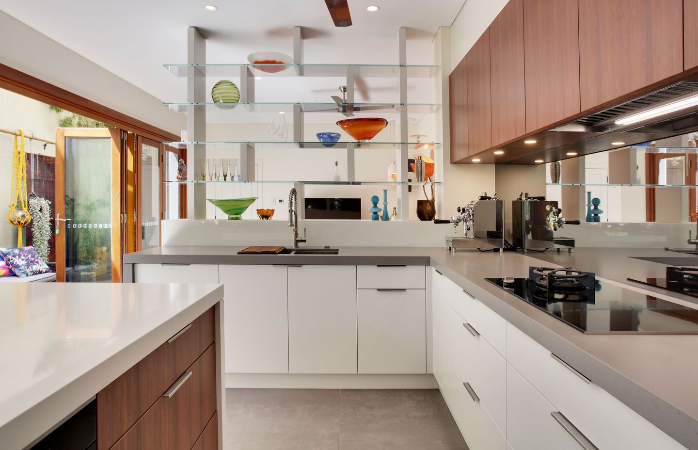 Stanmore Kitchen by Dan Kitchens | Photography by Paul Worsely