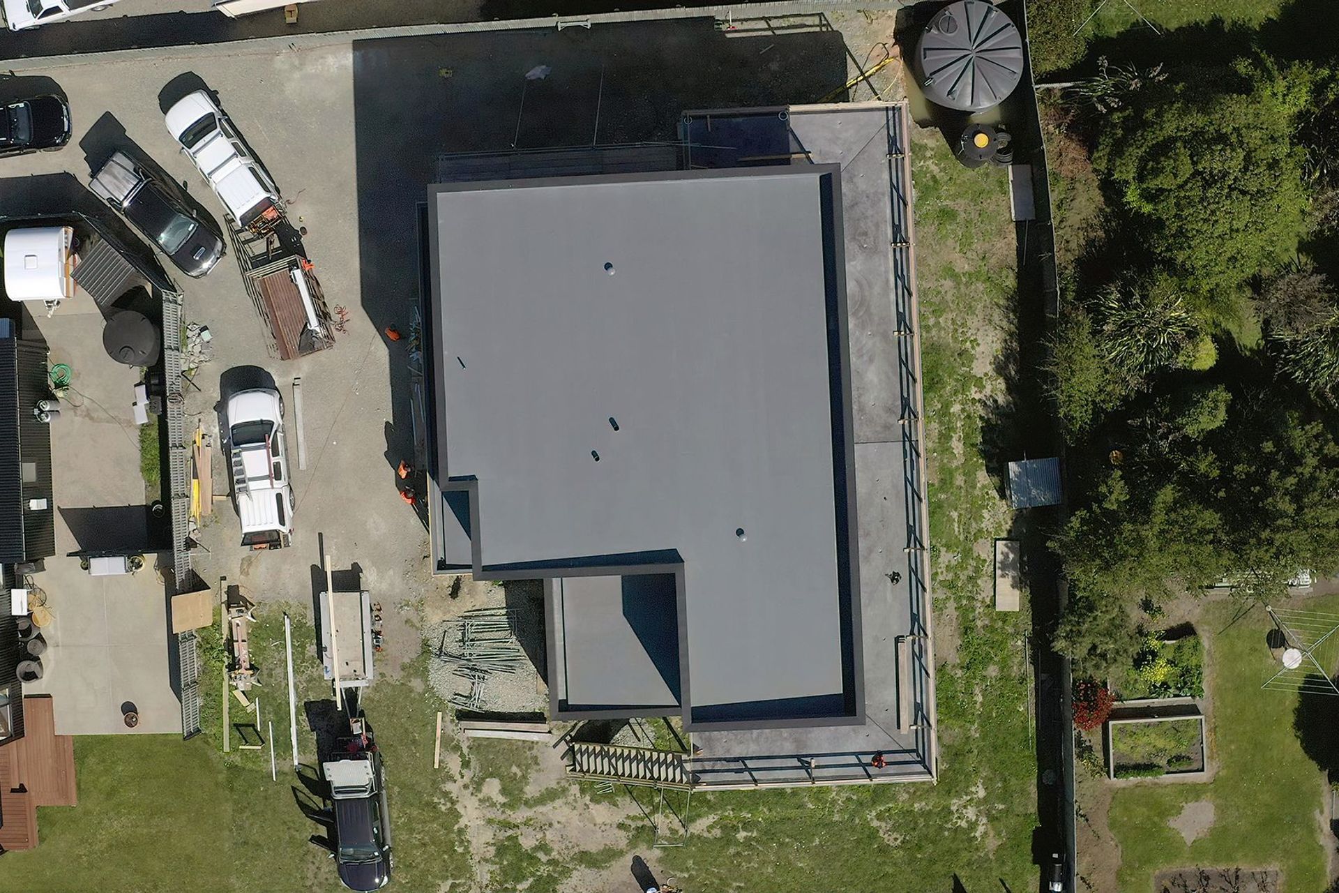 Flagon TPO waterproofing is BBA certified, FM and EN approved, and is manufactured according to the principles of sustainable construction.