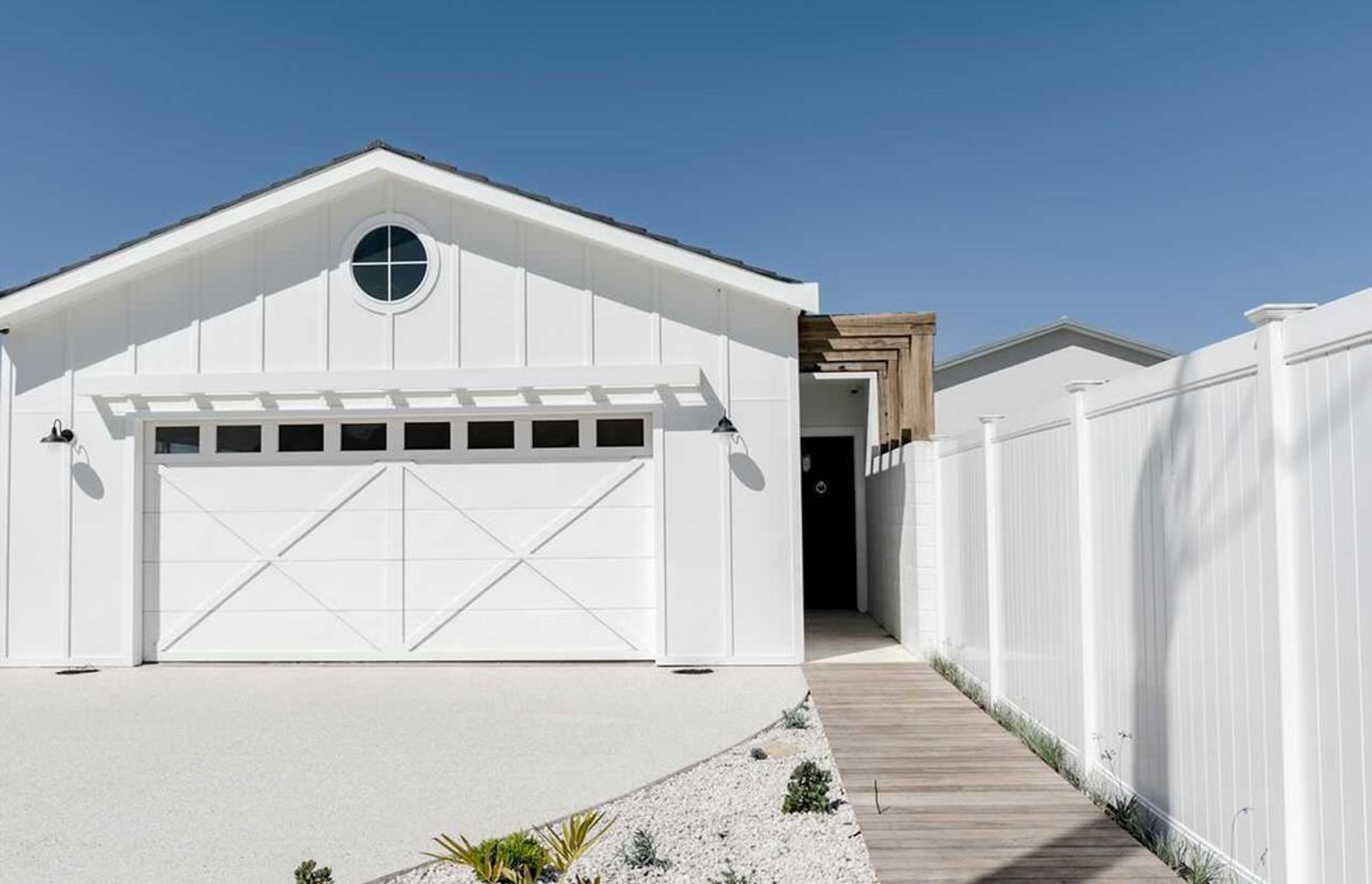 Hamptons Style Garage Doors - Is this popular design right for you?