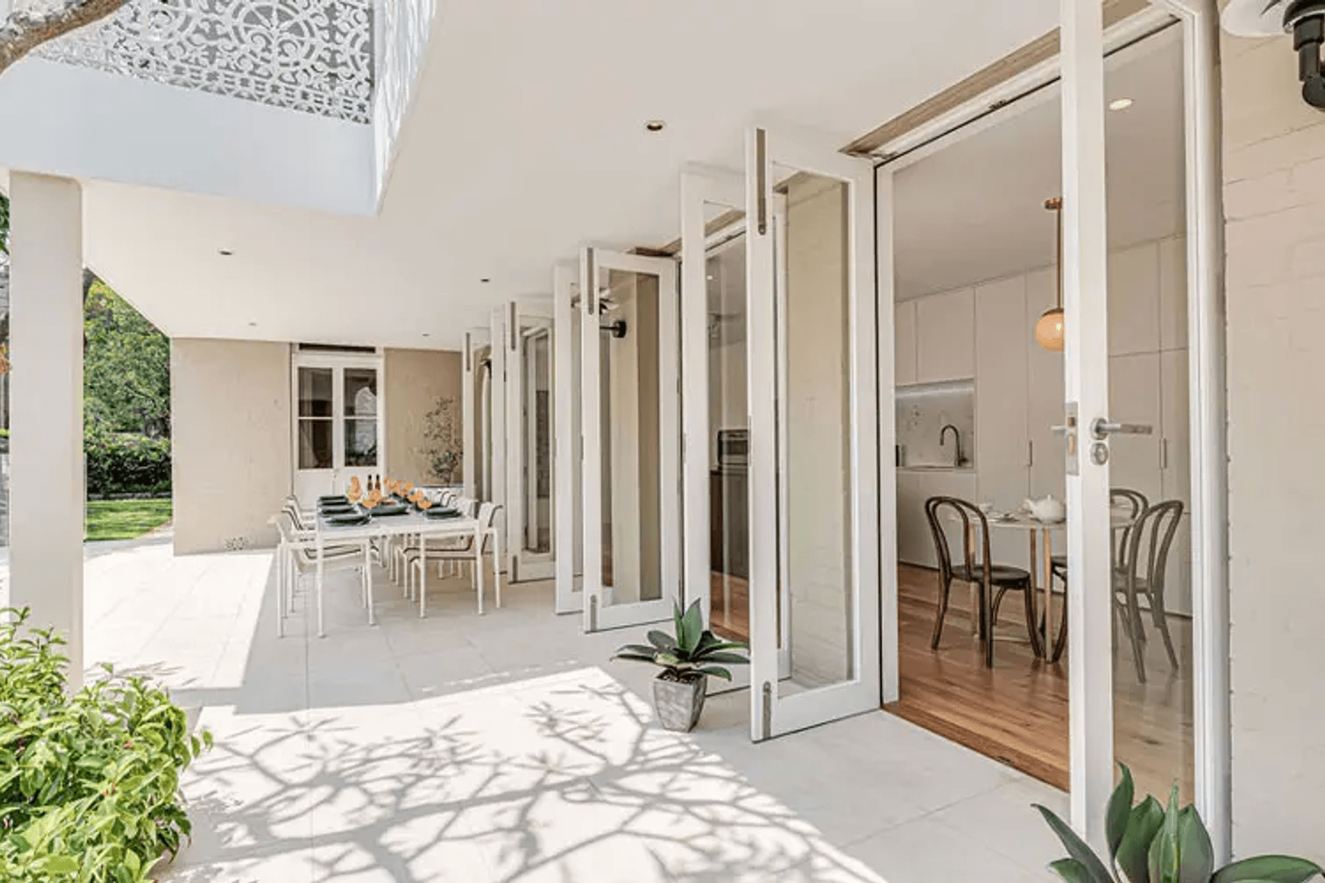Image of Tavira Alfresco Limestone 812x40x6mm, project by Gardner Design, photography by Rebecca Vanderhoek.