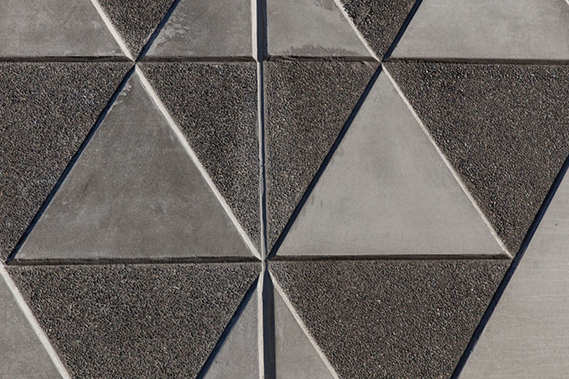 Te Kakakura Retaining Wall