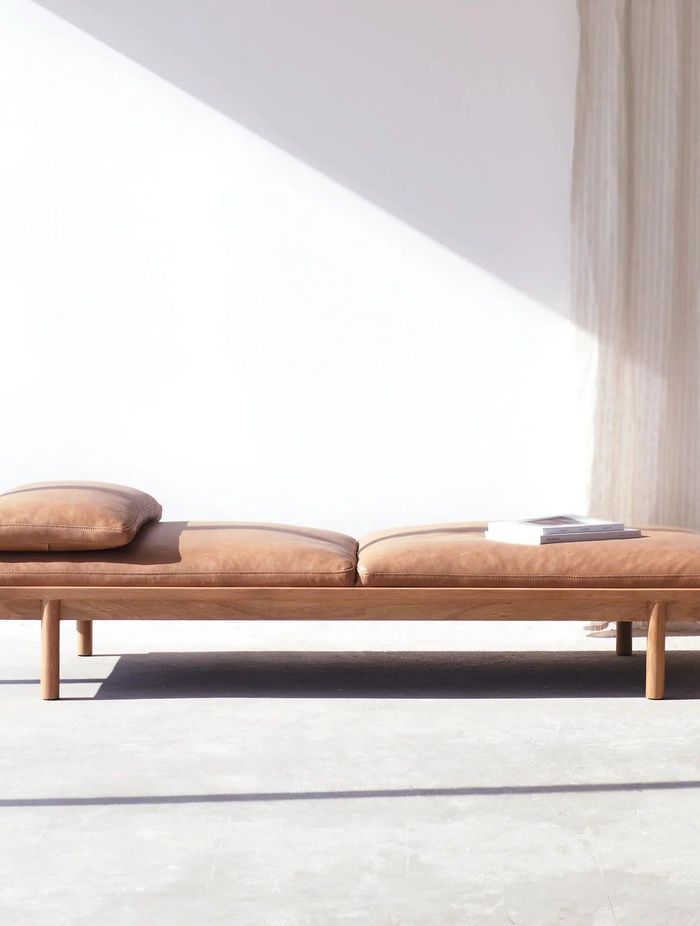 Pensive daybed for Tolv