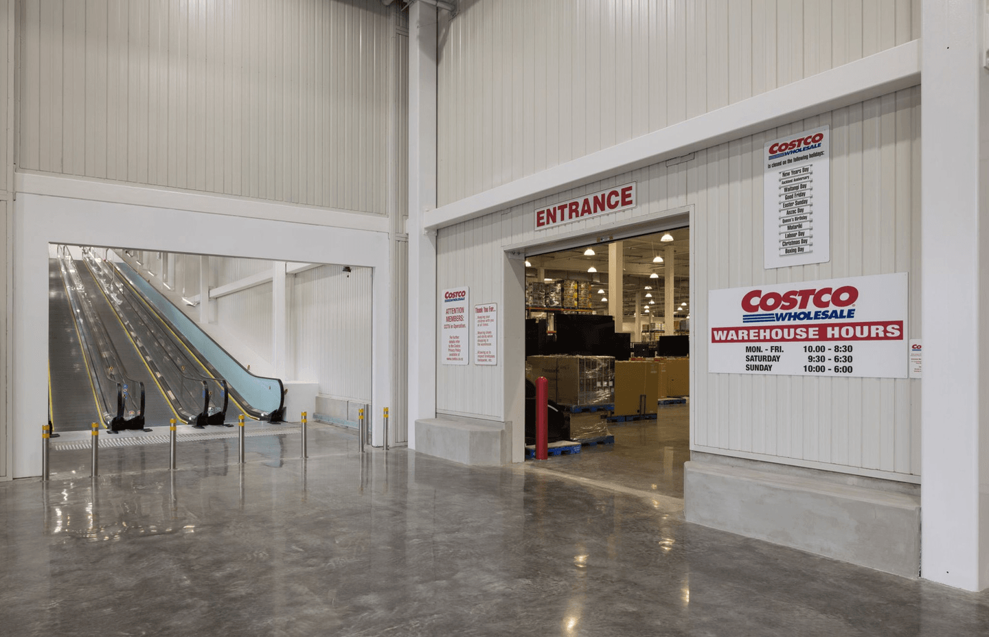 The exterior stairs also received the Total Tactilez treatment with the installation of stair nosing’s and yellow polyurethane tactiles to aid visually impaired users.