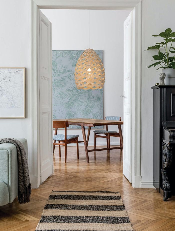 Tūī Pendant Light by David Trubridge