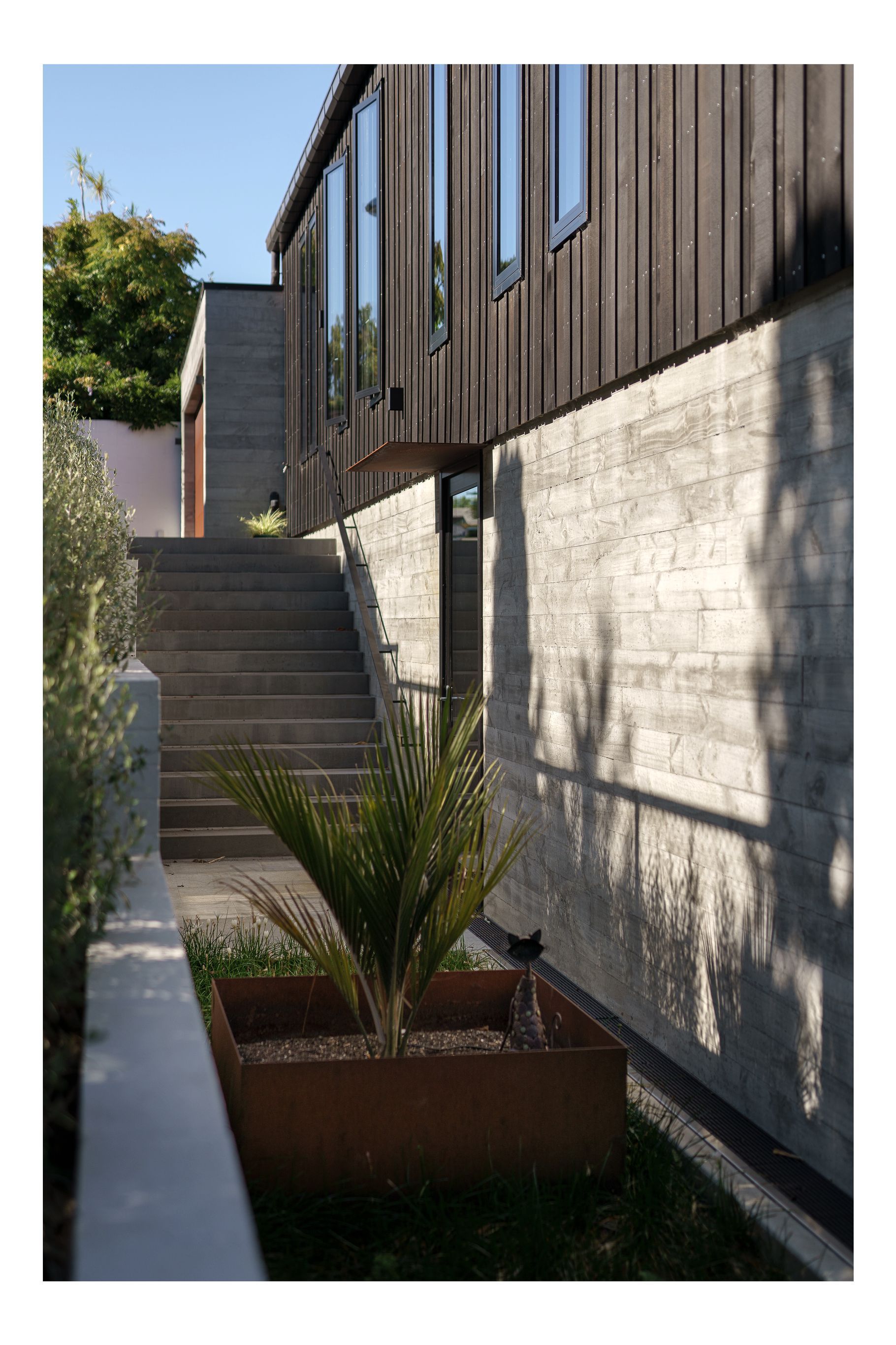 The house was positioned so a driveway could fit down the side, in case of future development of the large site.