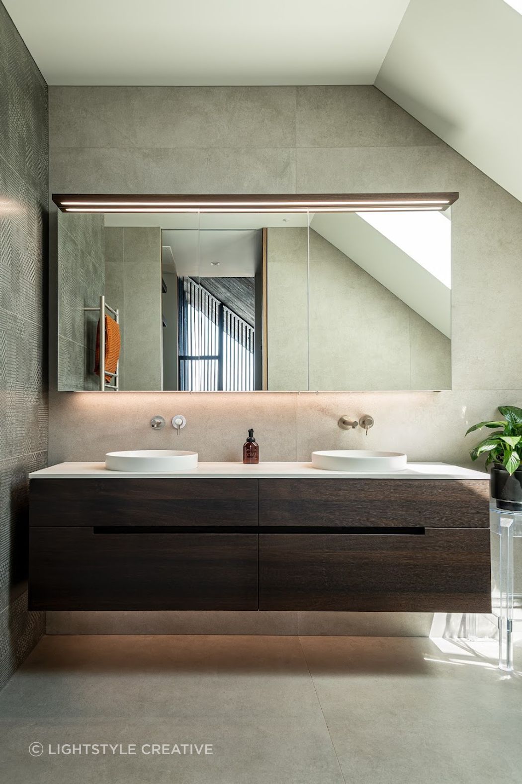 Villa-Riwaka-LivingDesignRiverRdDSC0668.jpg