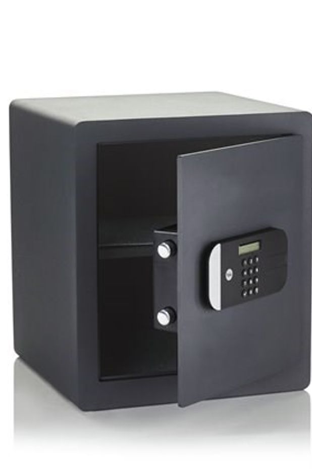 Yale maximum security motorised safe by ASSA ABLOY
