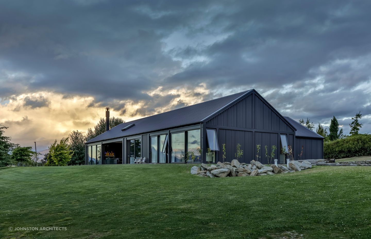 This River Valley home achieved a premium look with a surprisingly modest budget