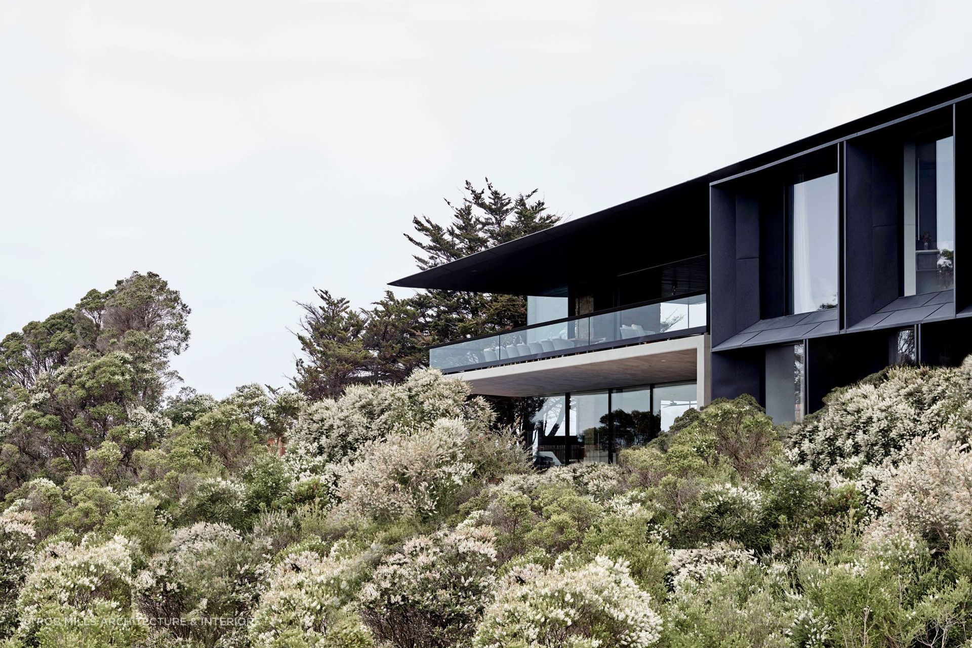Great Ocean Road Residence by Rob Mills Architecture &amp; Interiors | Photography by Mark Roper
