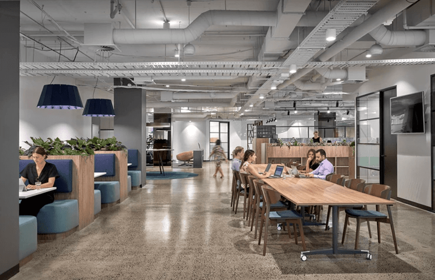MAB Corporation Flexible Breakout Space