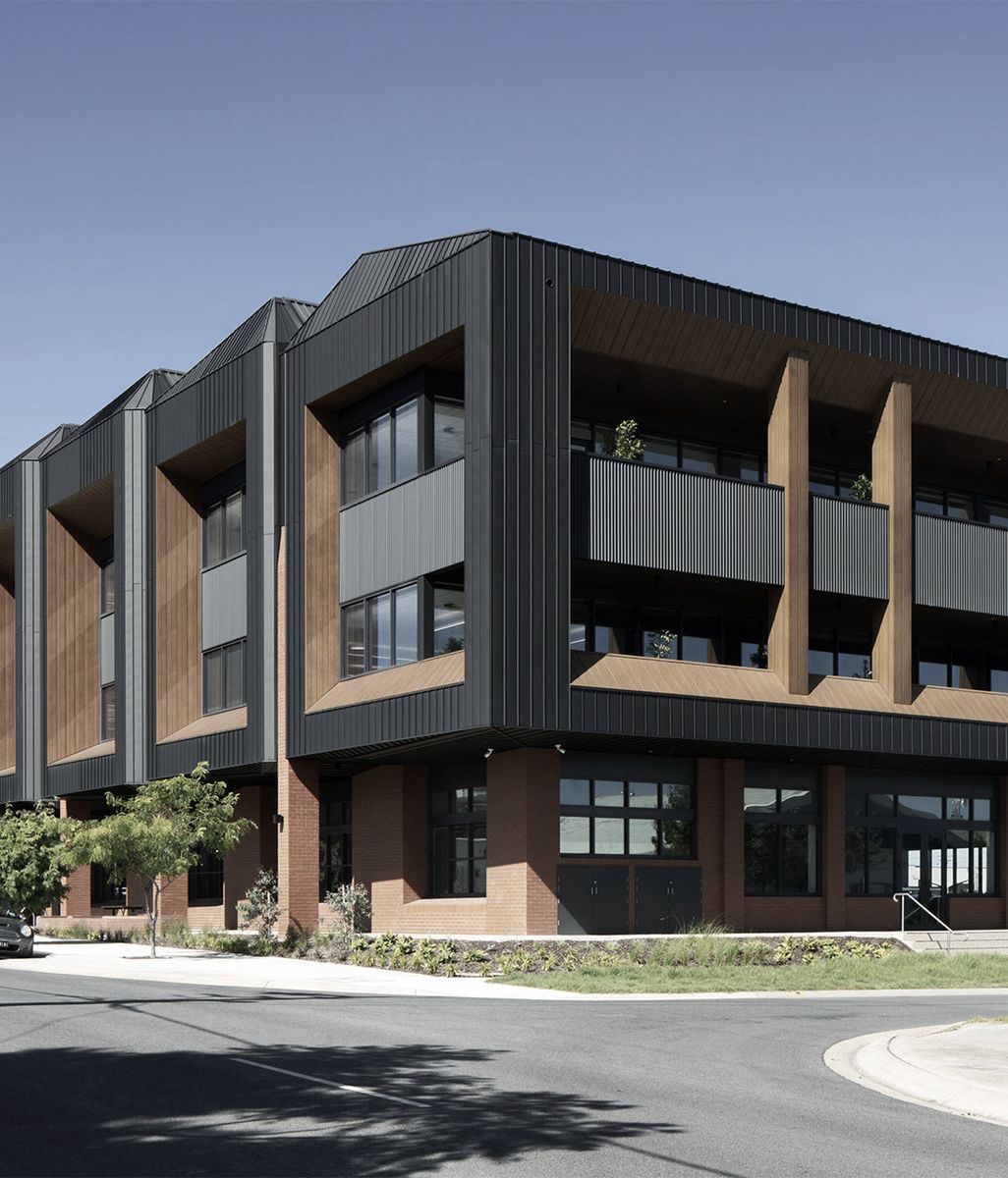 Using pre-painted steel to create expressive homes that stand the test of time