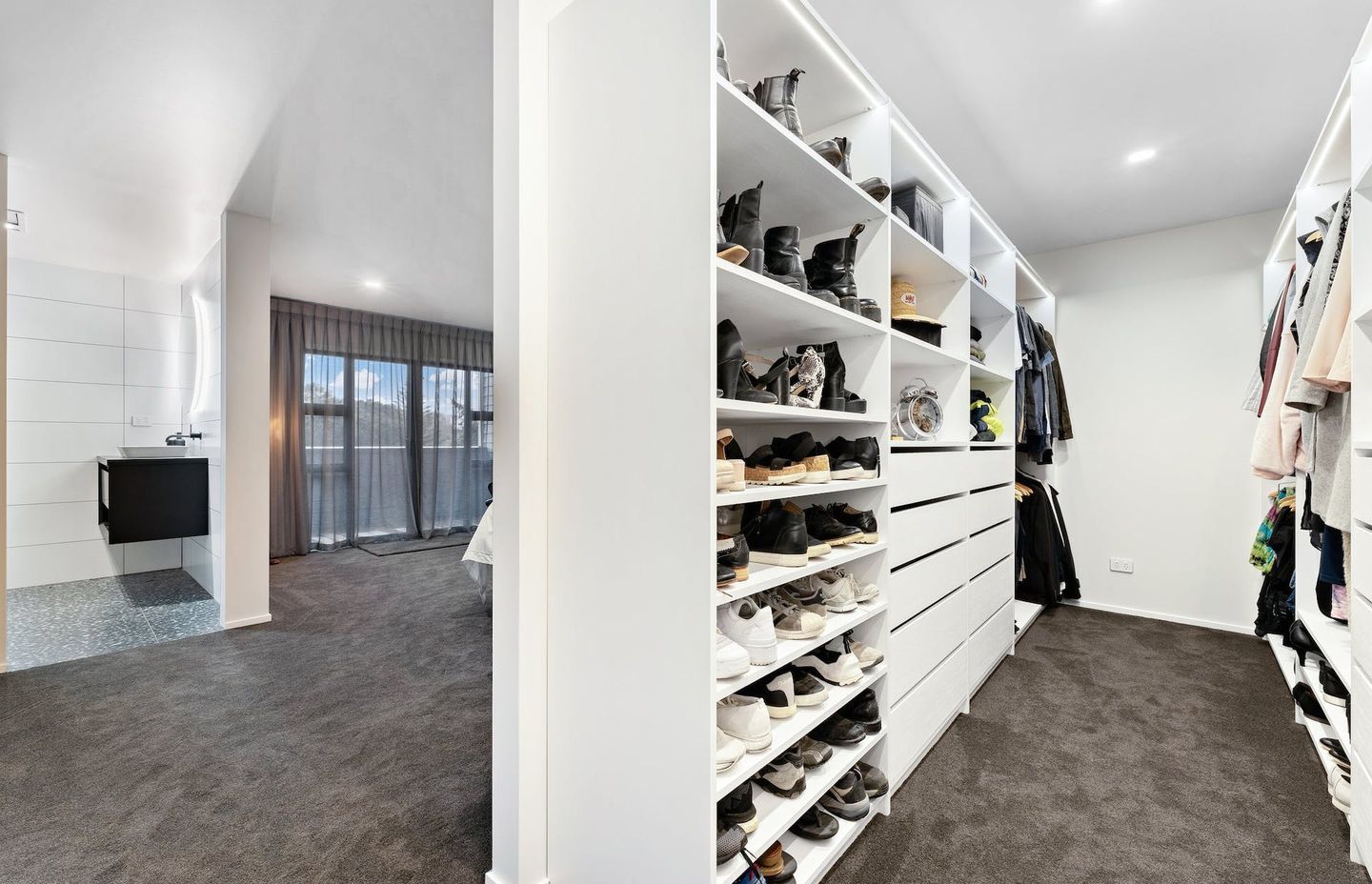 Wardrobe Storage Solutions & Tips