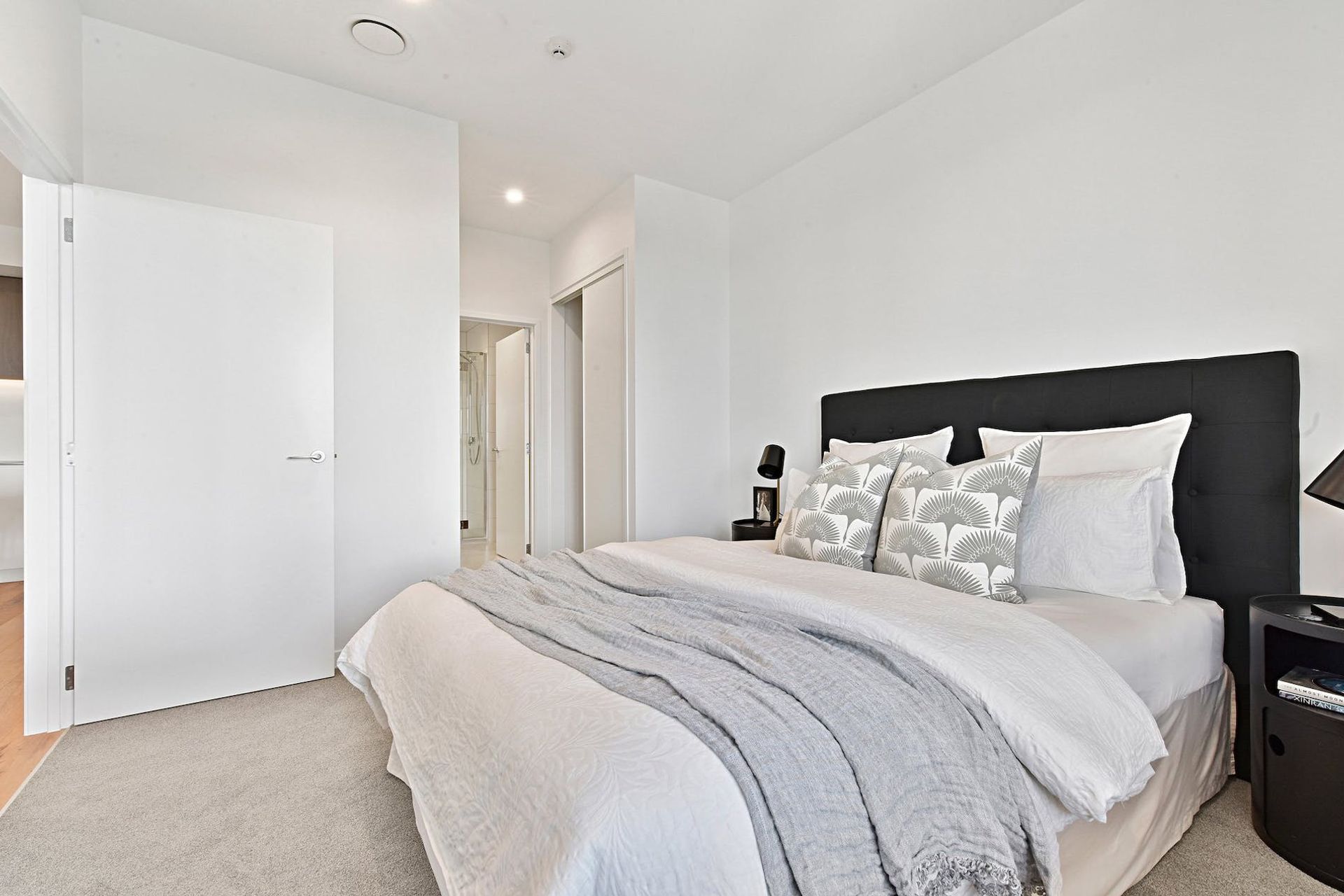 Wardrobe Systems For Small Spaces