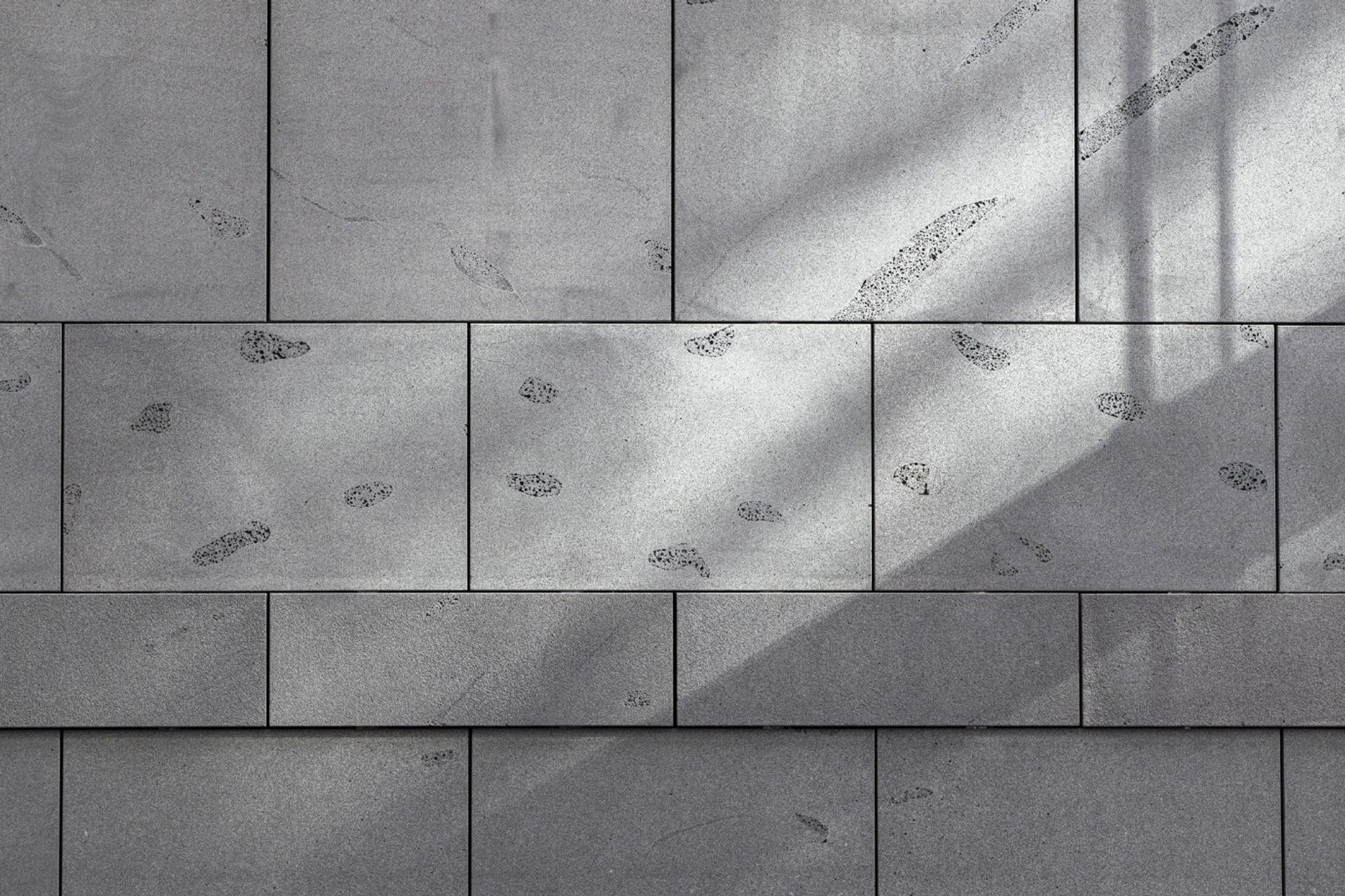 Each piece of bluestone features unique patterns.