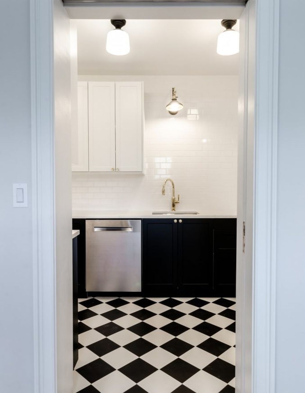 Open vs Closed Kitchens: What are the Differences? A Kitchen Designer's Perspective