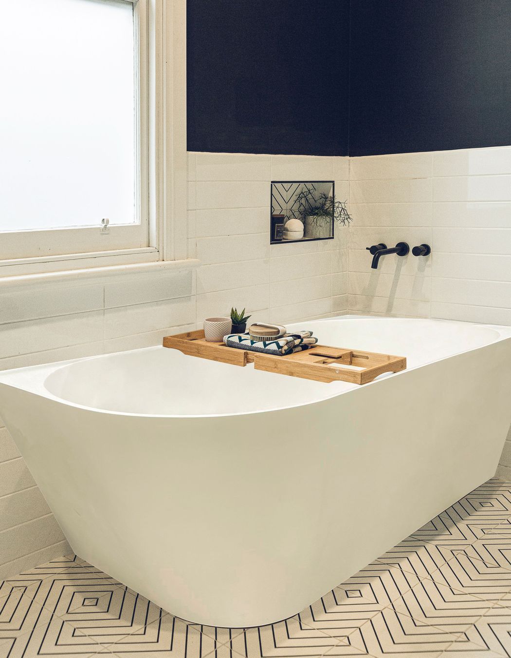 The new 1600mm x 800mm back-to-wall-style, free-standing corner bath from Elite Bathroomware is ideal for smaller bathrooms where the look of a free-standing bath is desired but space is of a premium.