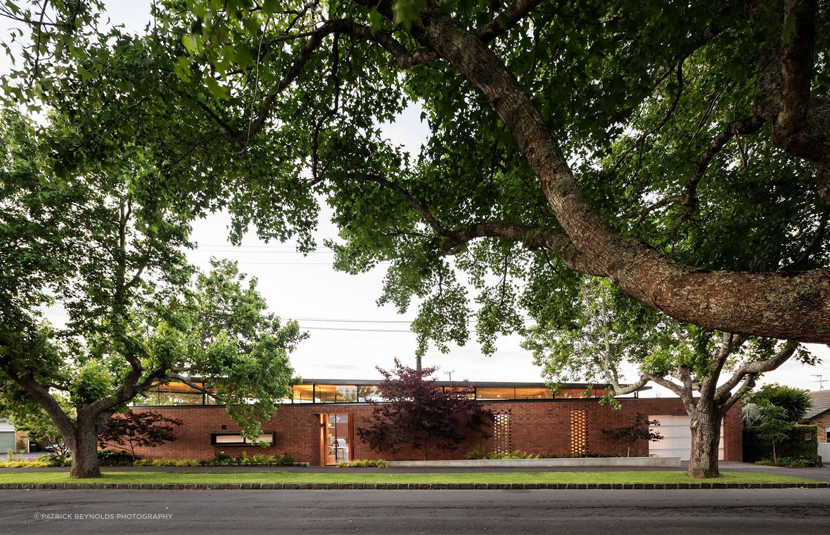 Courtyard House by Guy Tarrant Architects