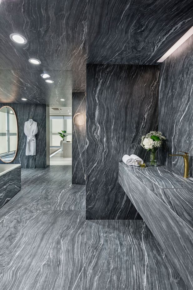 How can you decorate white bathrooms? A few tips you can use